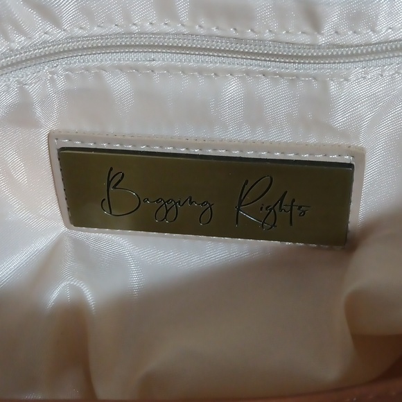 Bagging Rights Buck It Bag - Picture 5 of 13